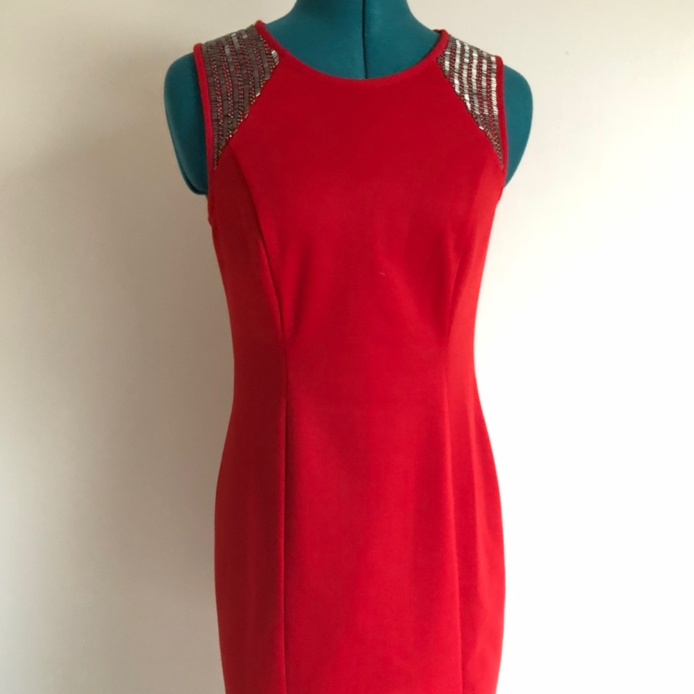 Cute red dress.